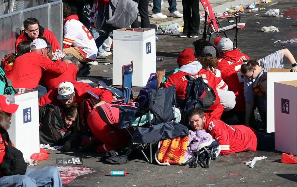 Tiroteo durante desfile por la victoria del Super Bowl fue por disputa entre varias personas