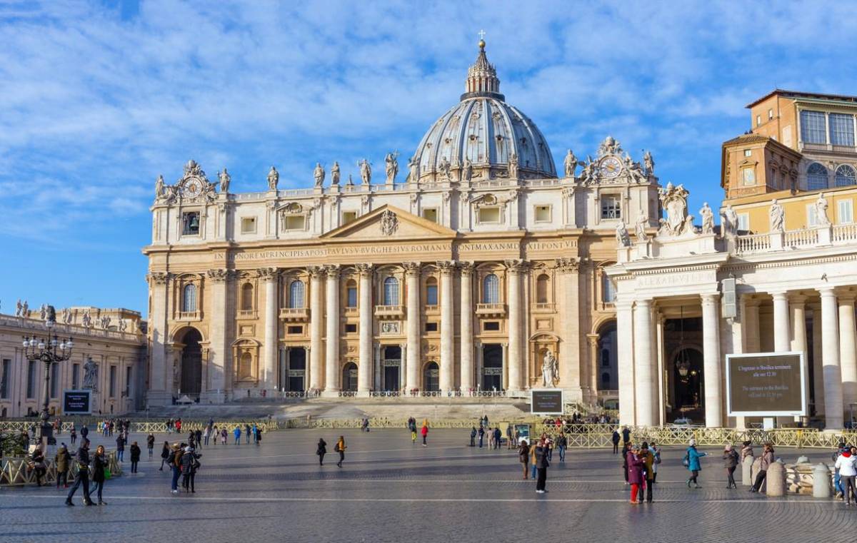 El Vaticano autoriza las bendiciones no litúrgicas de parejas del mismo sexo