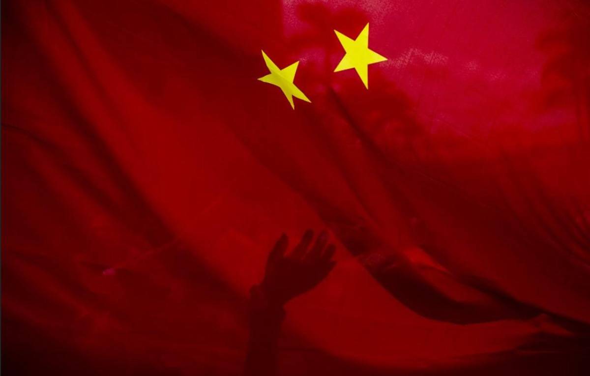 China advierte luchará hasta el final en un día de escalada comercial con EEUU