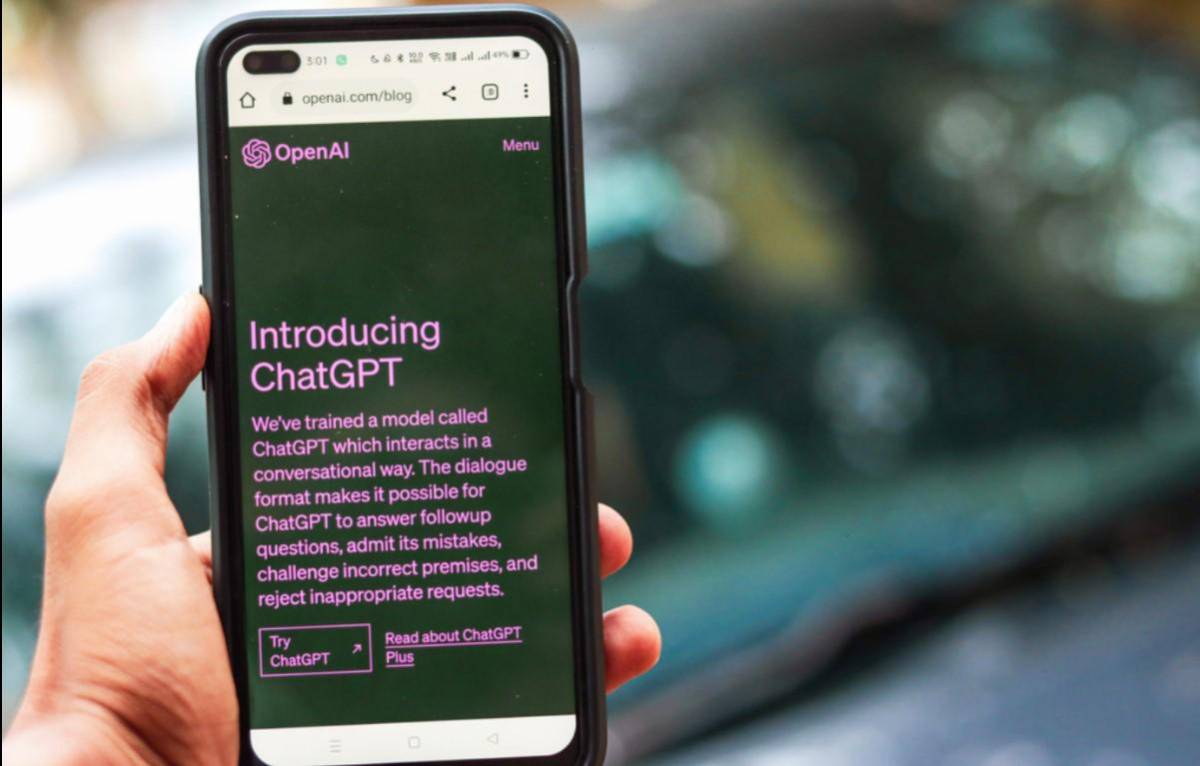 ChatGPT gana relevancia como nuevo campo de batalla de la desinformación