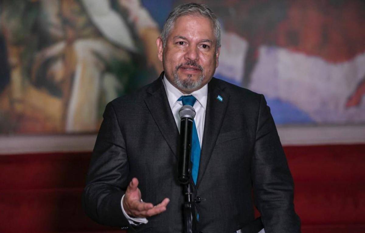 Una guerra comercial 'no tiene sentido', dice el canciller de Honduras
