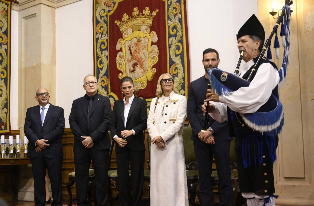 Camilo Atala recibe el Premio Iberoamericano ASICOM por su aporte empresarial y social