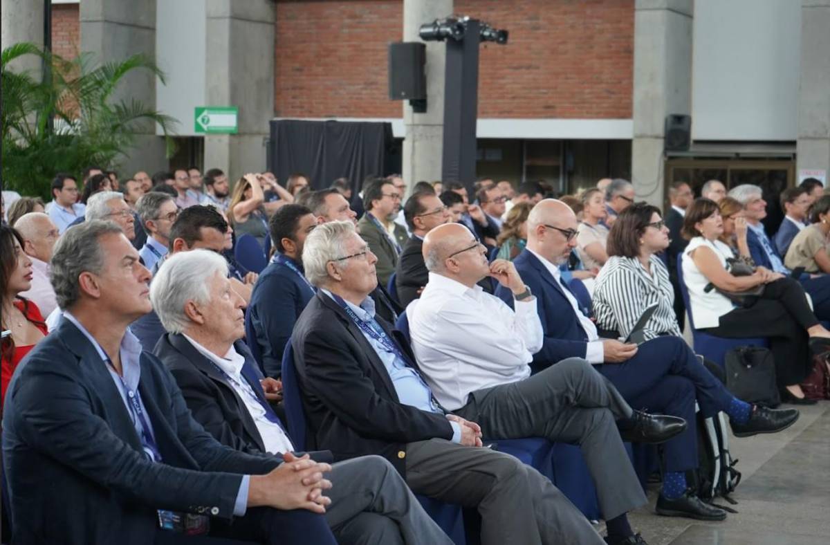 Más de 100 tomadores de decisión analizan megatendencias que están transformando Latinoamérica