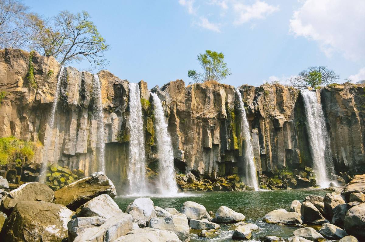 Jóvenes guatemaltecos impulsan el turismo nacional