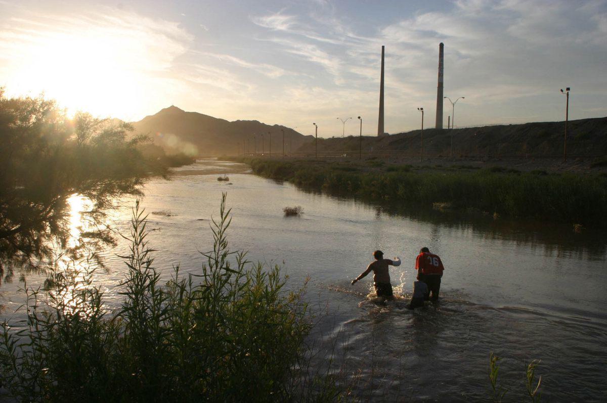 EEUU acuerda con México resolver la polémica del agua fronteriza