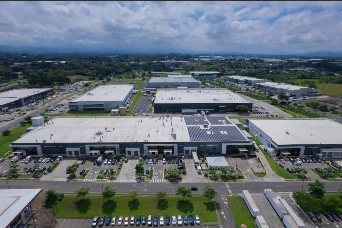 Jóvenes representan el 70 % de la planillas dentro de Coyol Free Zone, Costa Rica