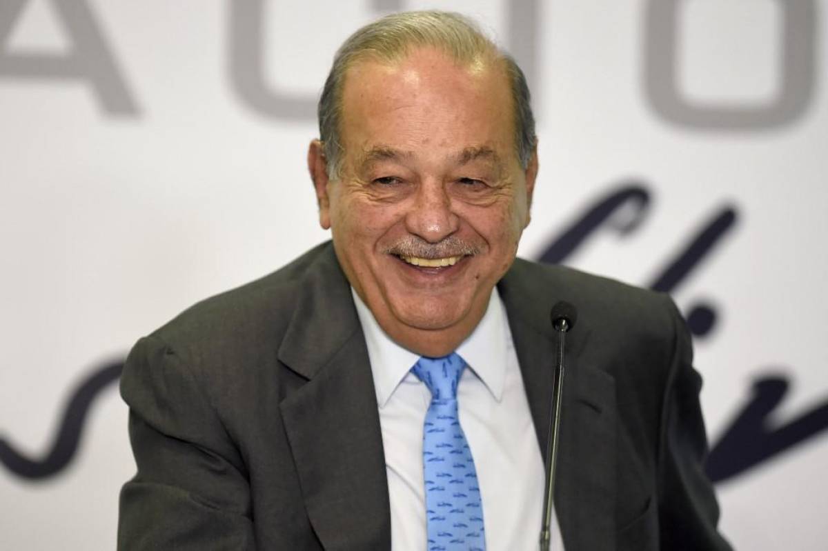 Carlos Slim firma contrato con Pemex por US$1.991 millones para perforación