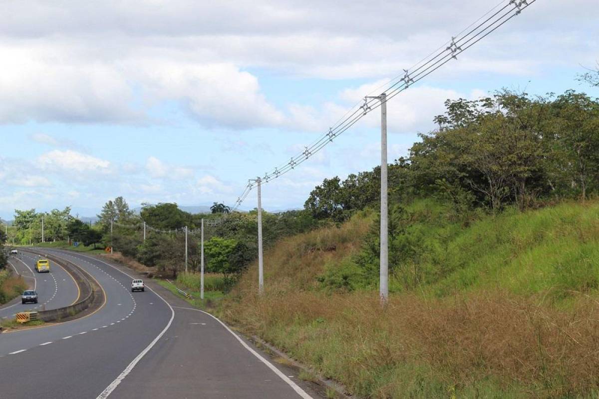 Otorgan crédito por US$300 millones para ampliar redes eléctricas en Panamá