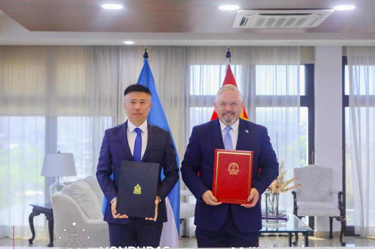 Gobierno de Honduras recibirá casi 300 ambulancias de parte de China
