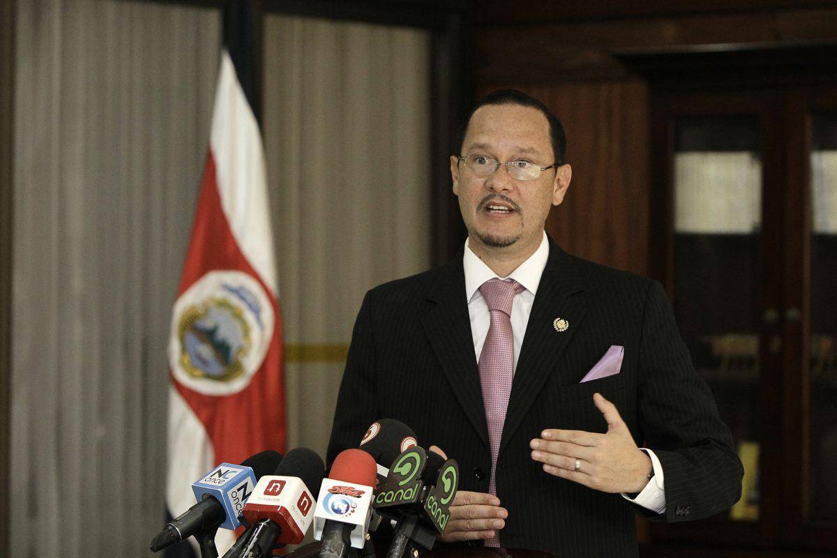 EEUU acusa formalmente al exministro costarricense Celso Gamboa de tráfico de drogas