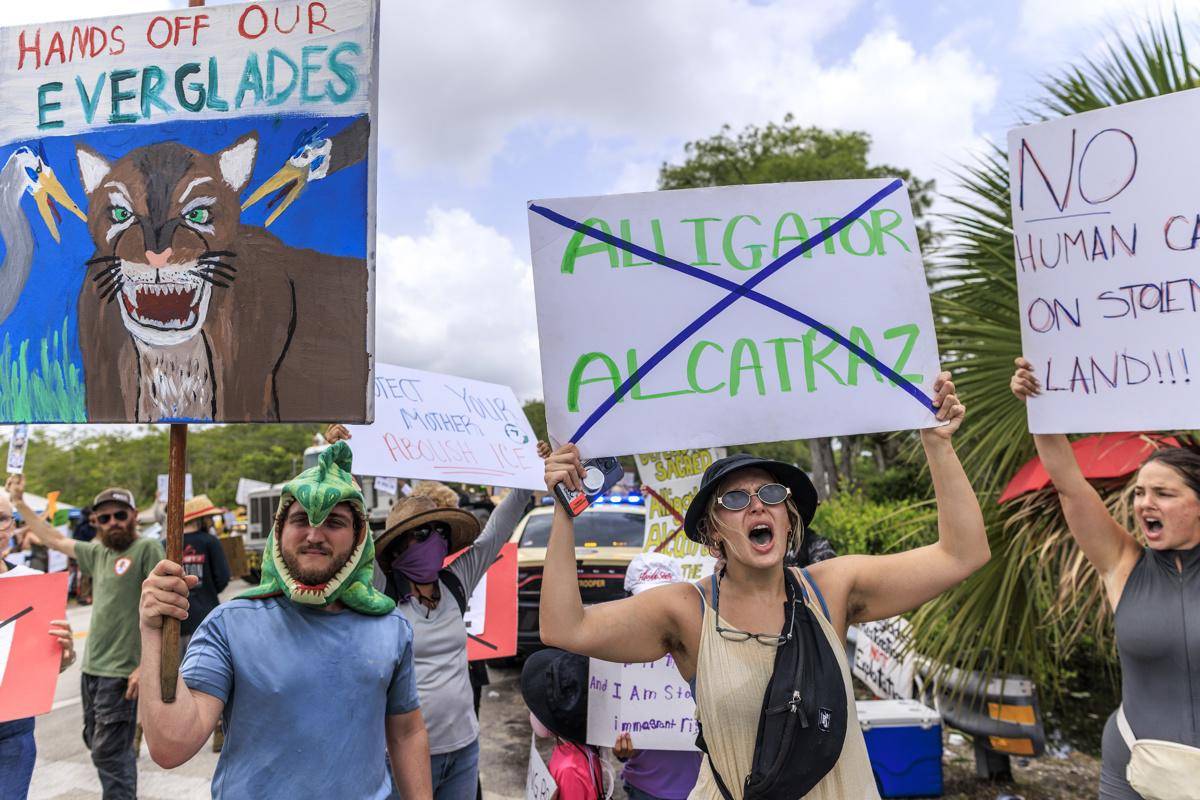 No solo es Alligator Alcatraz, Trump busca construir otros megacentros de detención para migrantes