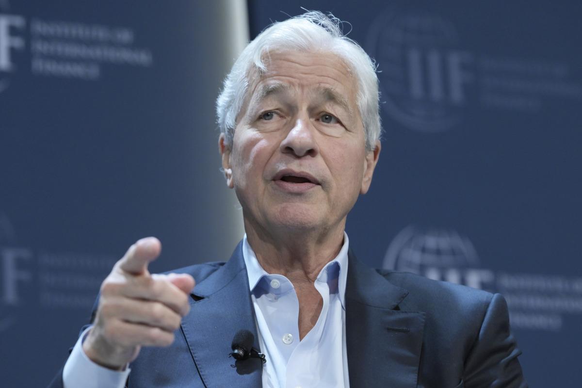 Director JP Morgan pide abrazar la inteligencia artificial