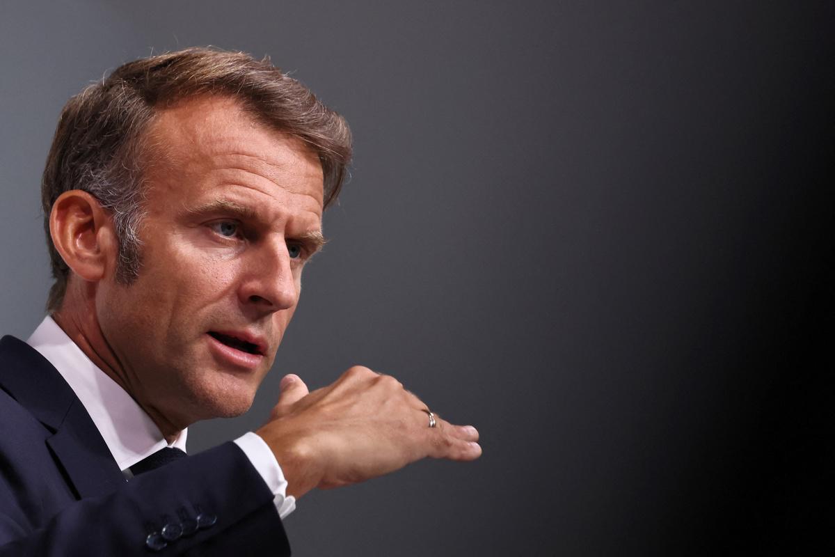 Macron advierte a Trump: UE responderá si se aplican aranceles por tasa digital