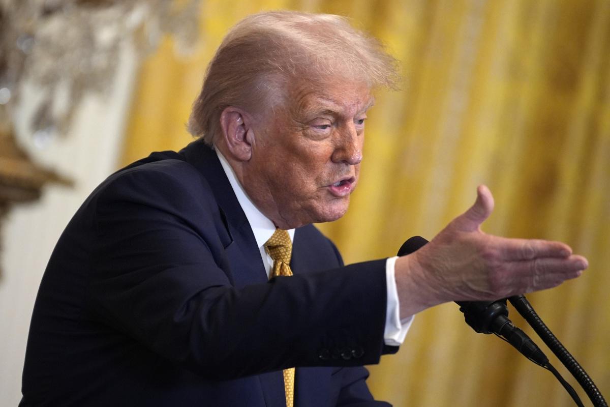 Amenaza de Trump a países que no quieran negociar: aranceles entre 15 al 50 %