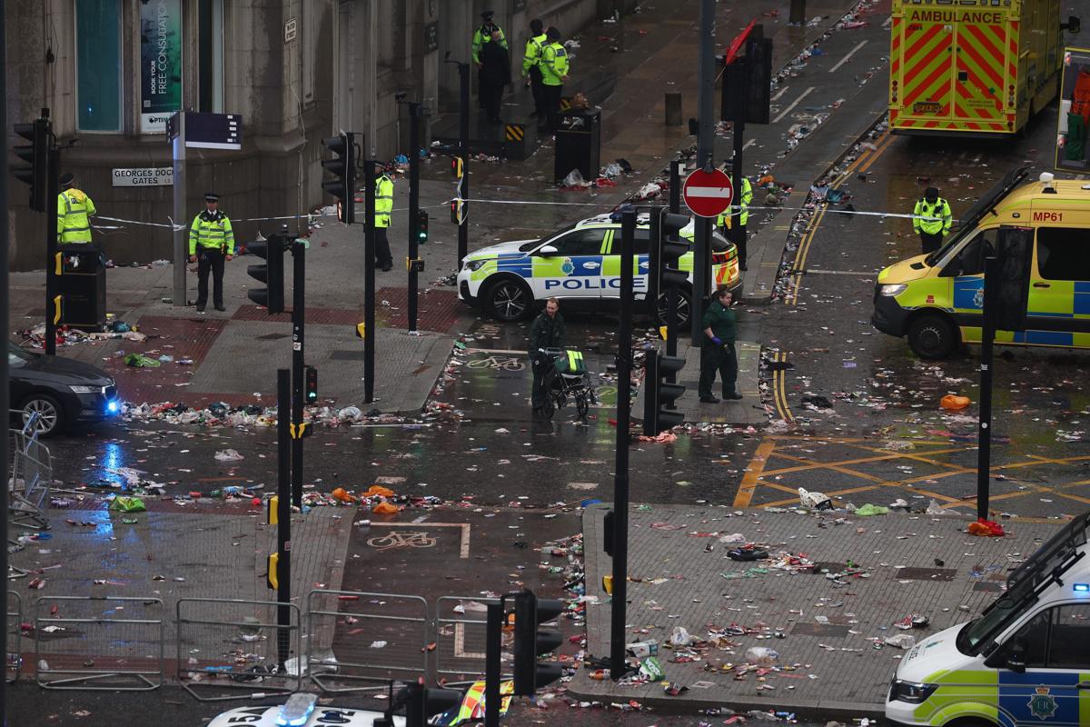 Atropello en Liverpool: 47 personas heridas durante celebración del título de la Premier League