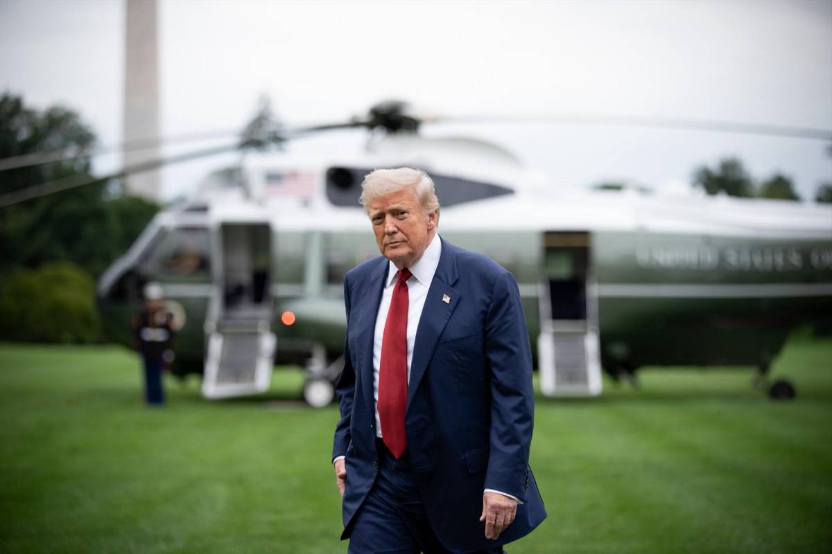 Trump dice que Maduro tiene los 'días contados' y no descarta una invasión terrestre