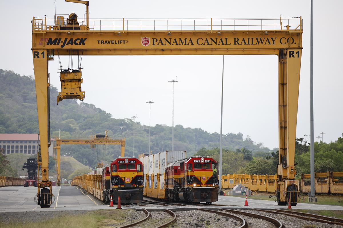 Optimismo en Panamá por compra del ferrocarril del Canal de Panamá por división de Maersk