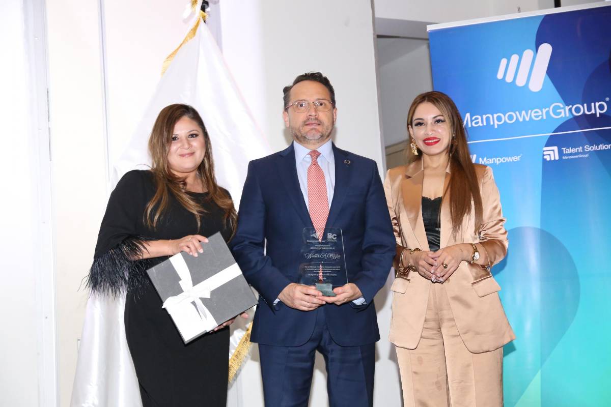 Presidente de Grupo OPSA recibió reconocimiento en gala de Manpower y Brain Co.