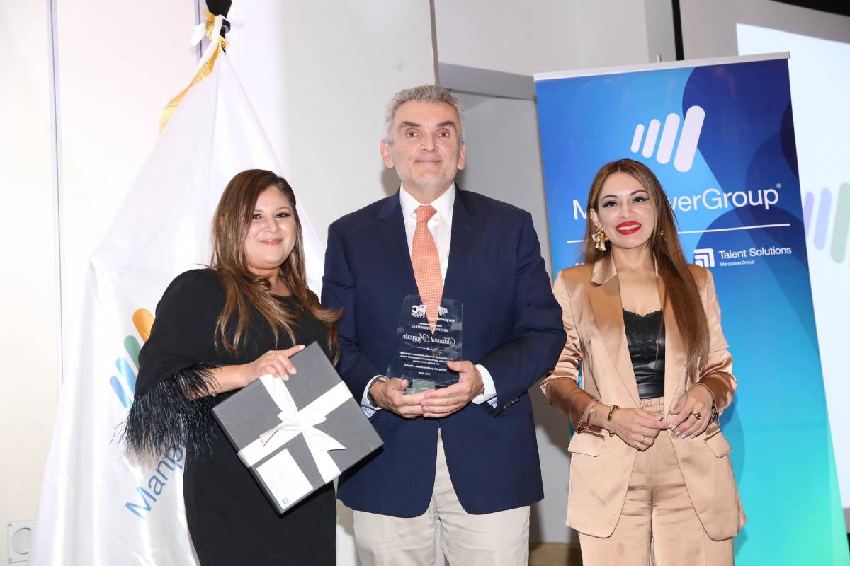 Presidente de Grupo OPSA recibió reconocimiento en gala de Manpower y Brain Co.