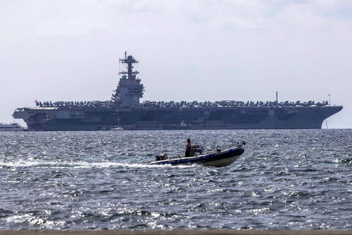 EEUU despliega mayor portaaviones en el Caribe en medio de tensión con Venezuela
