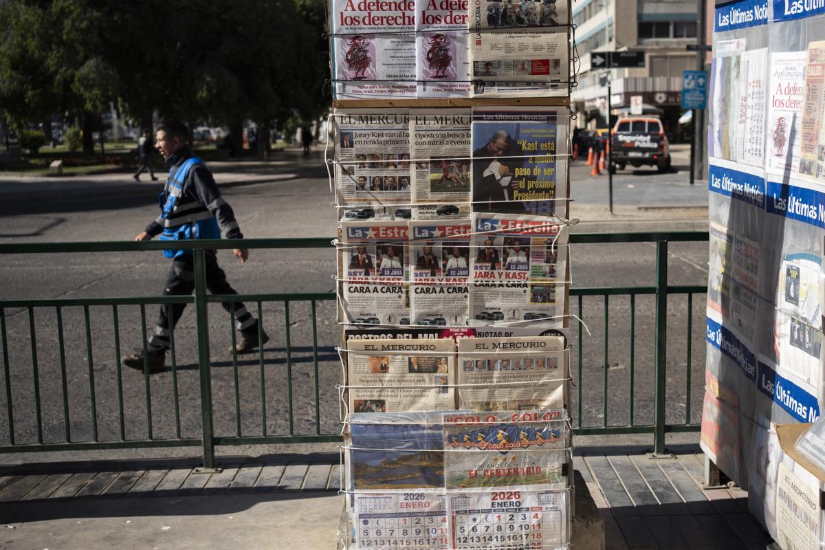 Elecciones en Chile: Jara y Kast buscan apoyos para el 14 de diciembre