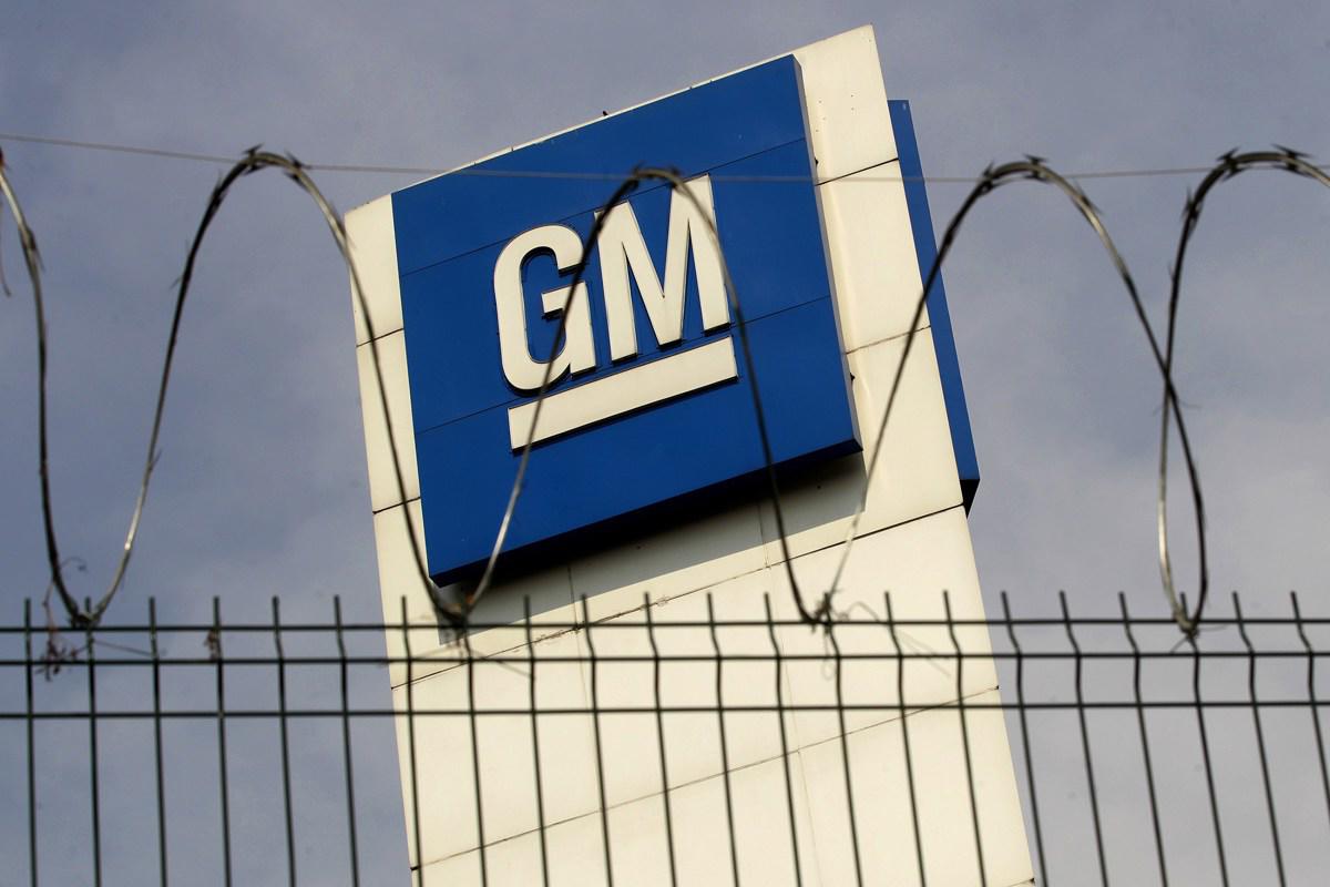 GM nombra a exejecutivo de Tesla como primer director de productos