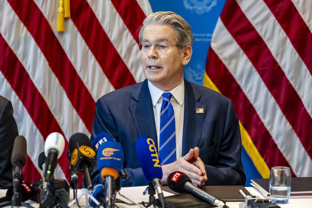 Apetito por los bonos de deuda de EEUU sube tras rebaja de calificación de Moody's