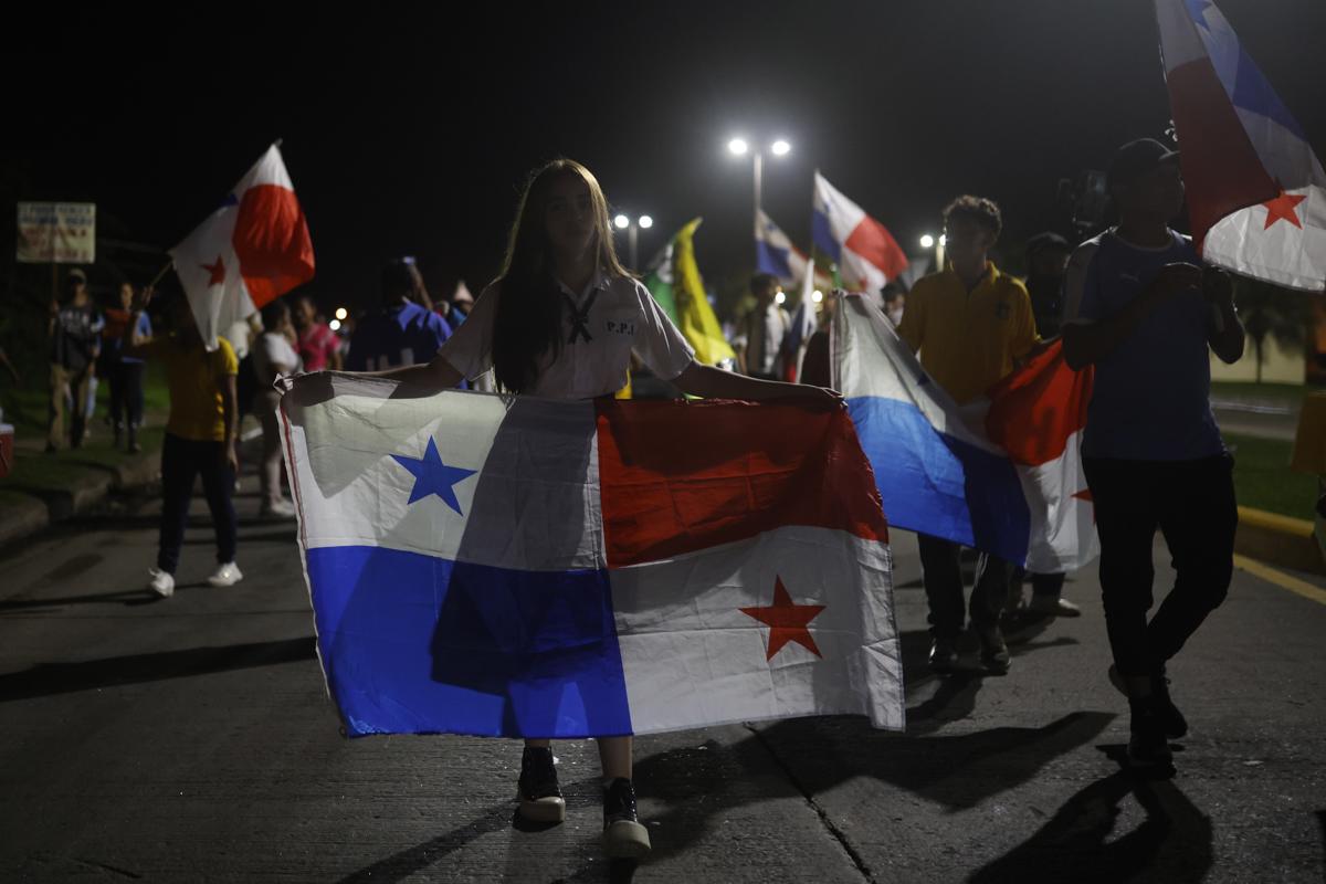 Panamá: buscan solución a crisis de la zona bananera bloqueada