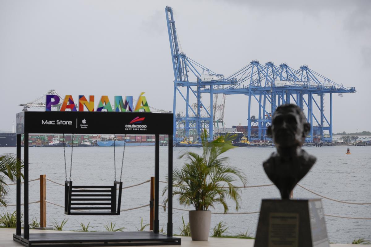 CK Hutchison cerrará venta de sus puertos en Panamá pese a críticas de Pekín