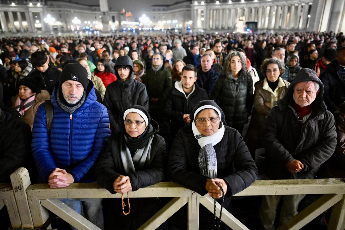 ¿Quién lidera el Vaticano cuando un Papa se ausenta por mucho tiempo?