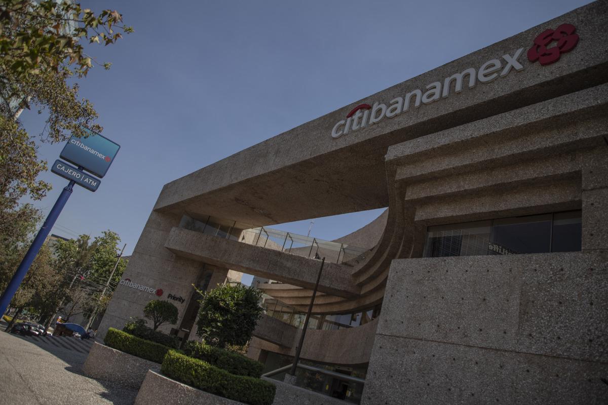 Empresario mexicano Fernando Chico Pardo compra el 25 % de Banamex