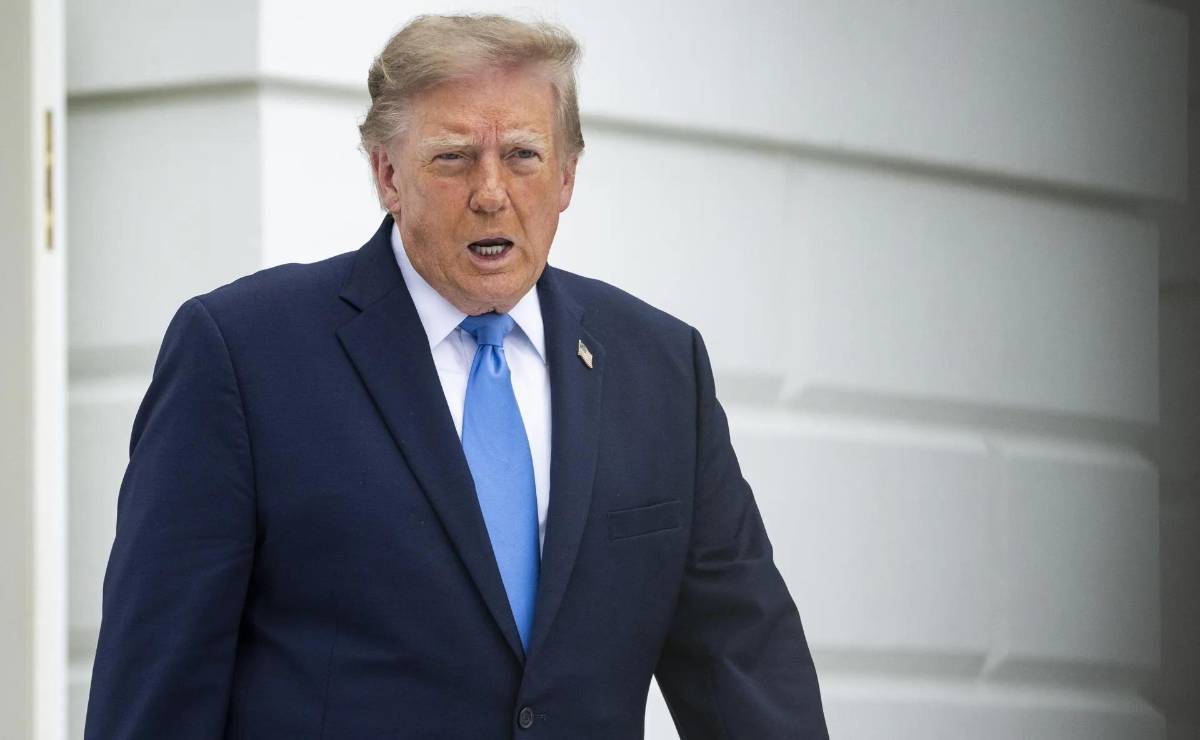 <i>Trump firmó con los líderes de las principales desarrolladoras de IA en EE.UU. un acuerdo voluntario para reforzar la seguridad del sector. (Foto: EFE)</i>