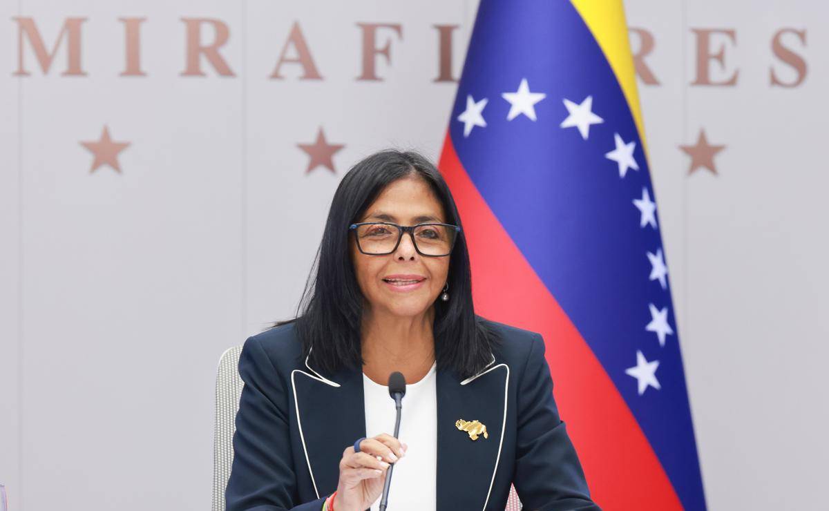<i>Fotografía cedida que muestra a la presidenta encargada de Venezuela, Delcy Rodríguez. EFE/ Marcelo Garcia / Palacio de Miraflores</i>