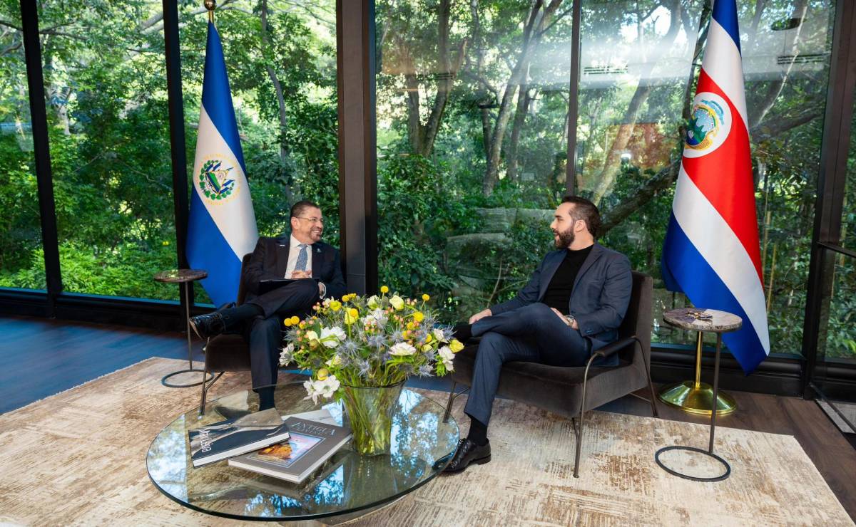 <i>Los presidentes de El Salvador, Nayib Bukele, y de Costa Rica, Rodrigo Chaves, firmaron el acuerdo de la Declaración de Coatepeque con el cual crearon el “Escudo de las Américas”. Foto de cortesía</i>
