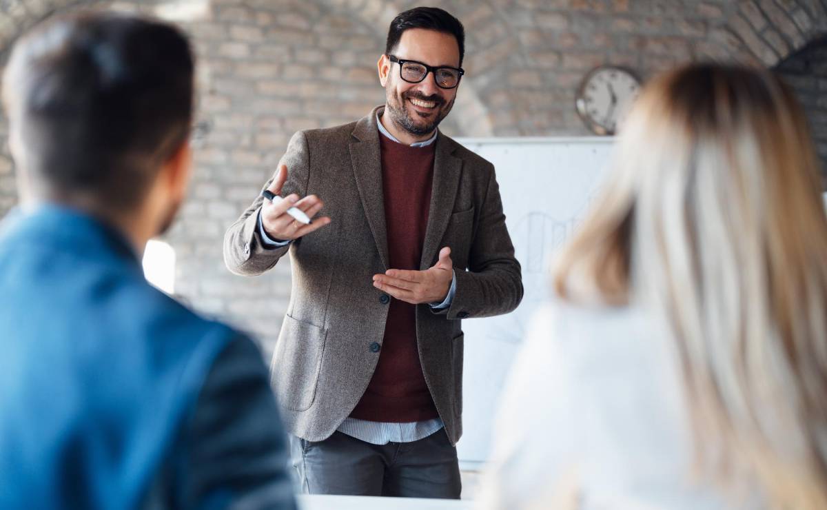 <i>Un buen jefe necesita dos modos: liderazgo para avanzar y gestión para cumplir. (Foto: Shutterstock)</i>