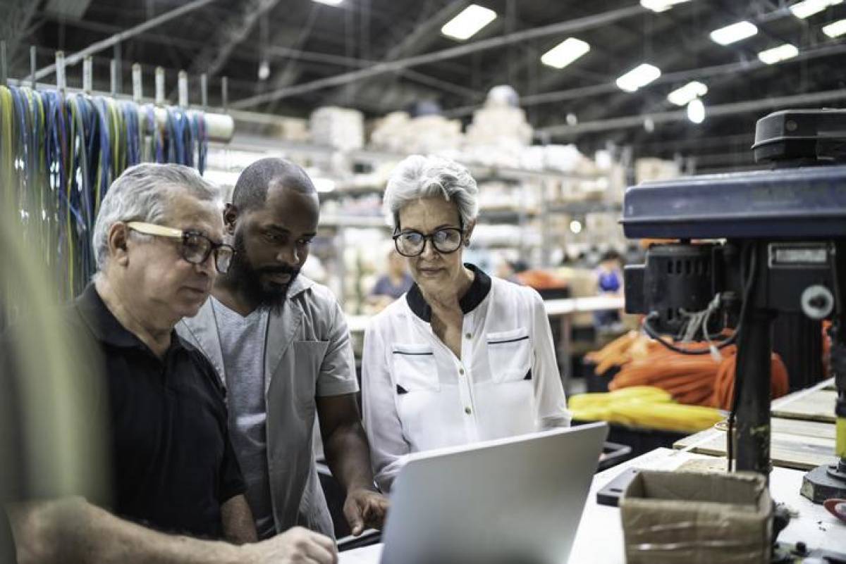 Mayor longevidad poblacional es un reto de adaptación para las empresas