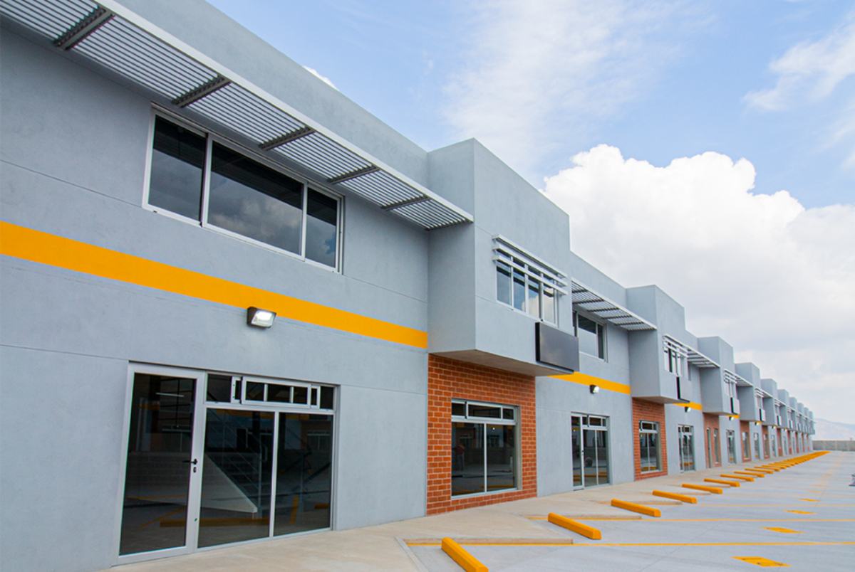 Calidad Inmobiliaria inaugura Distribodegas 5 en zona 4