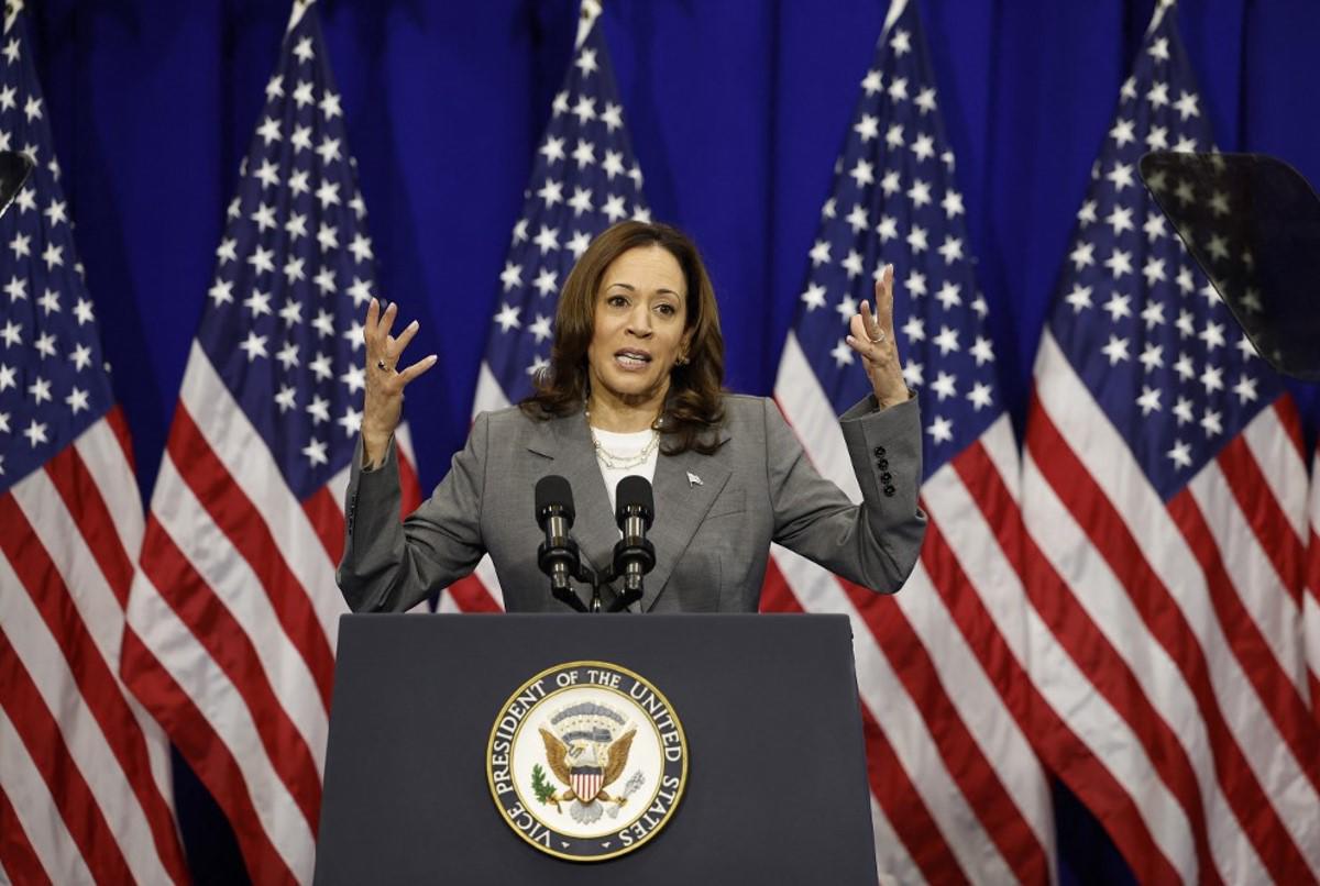 Kamala Harris en pleno equilibrismo político mientras Biden se tambalea