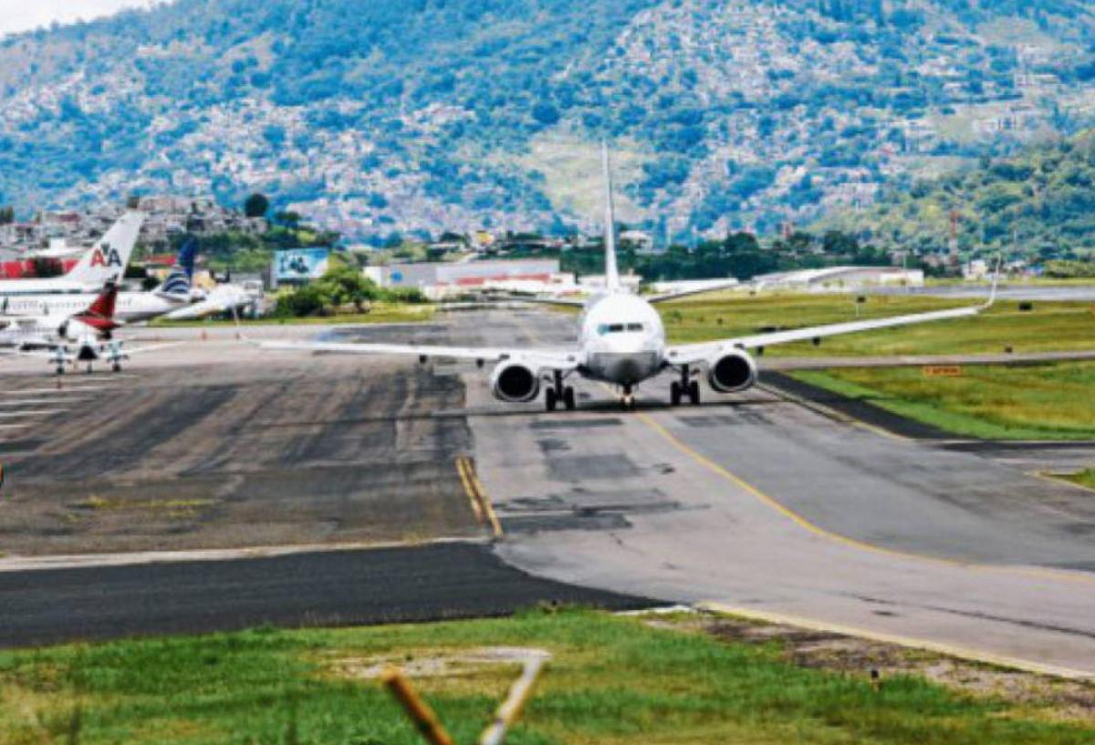 Operaciones del aeropuerto de Toncontín ayudarán a la economía y el turismo