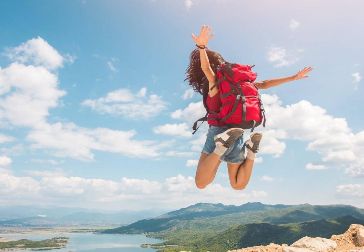 Las razones por las que los mochileros son más felices que los turistas convencionales