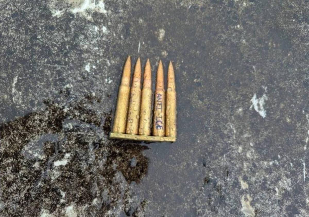 Proyectil con frase 'ANTI-ICE' es encontrada tras tiroteo en Texas
