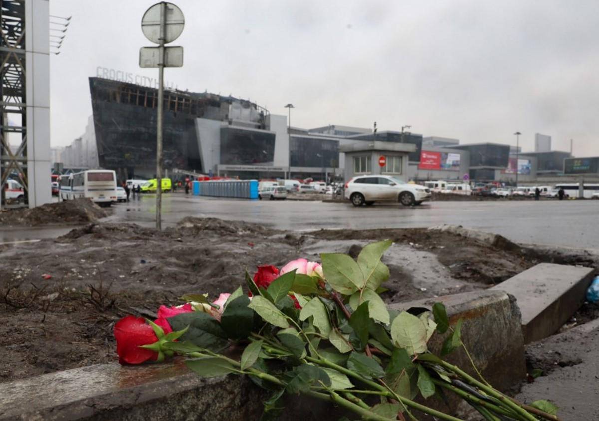 Vladimir Putin califica el atentado en Moscú de 'acto terrorista salvaje'