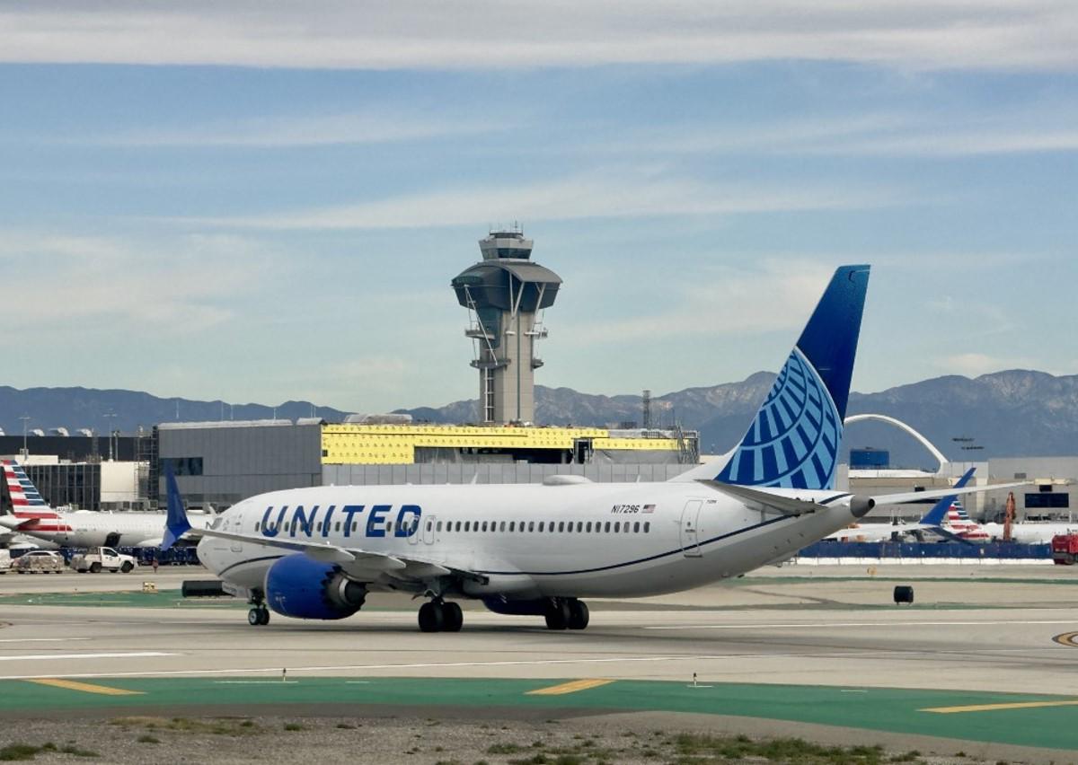 Crisis del Boeing 737 MAX golpeará ganancias de United Airlines