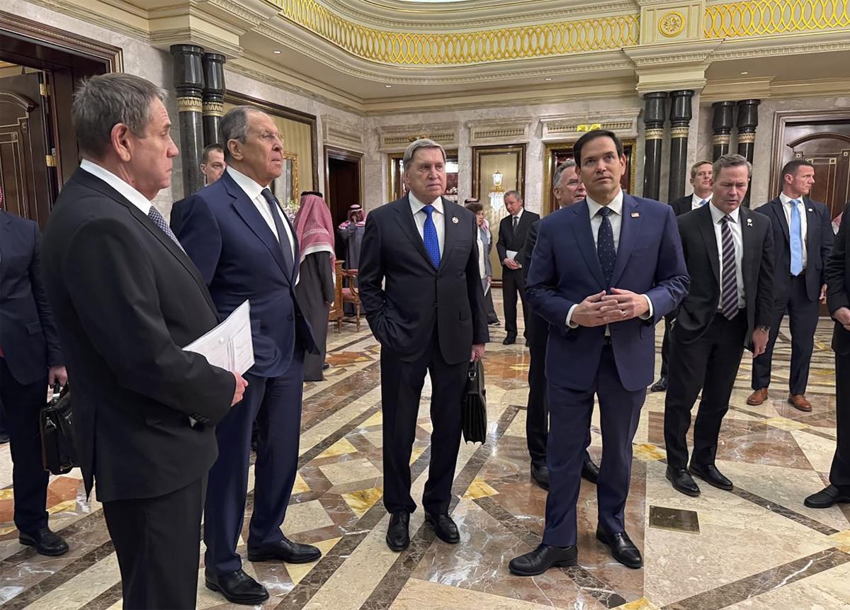 EEUU y Rusia normalizarían relaciones y pondrían fin al conflicto en Ucrania