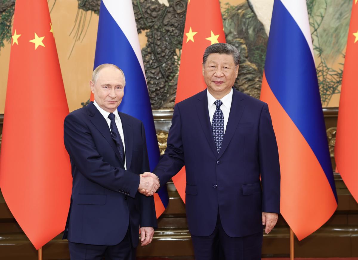 China quiere 'fortalecer los intercambios' y mejorar su coordinación con Rusia