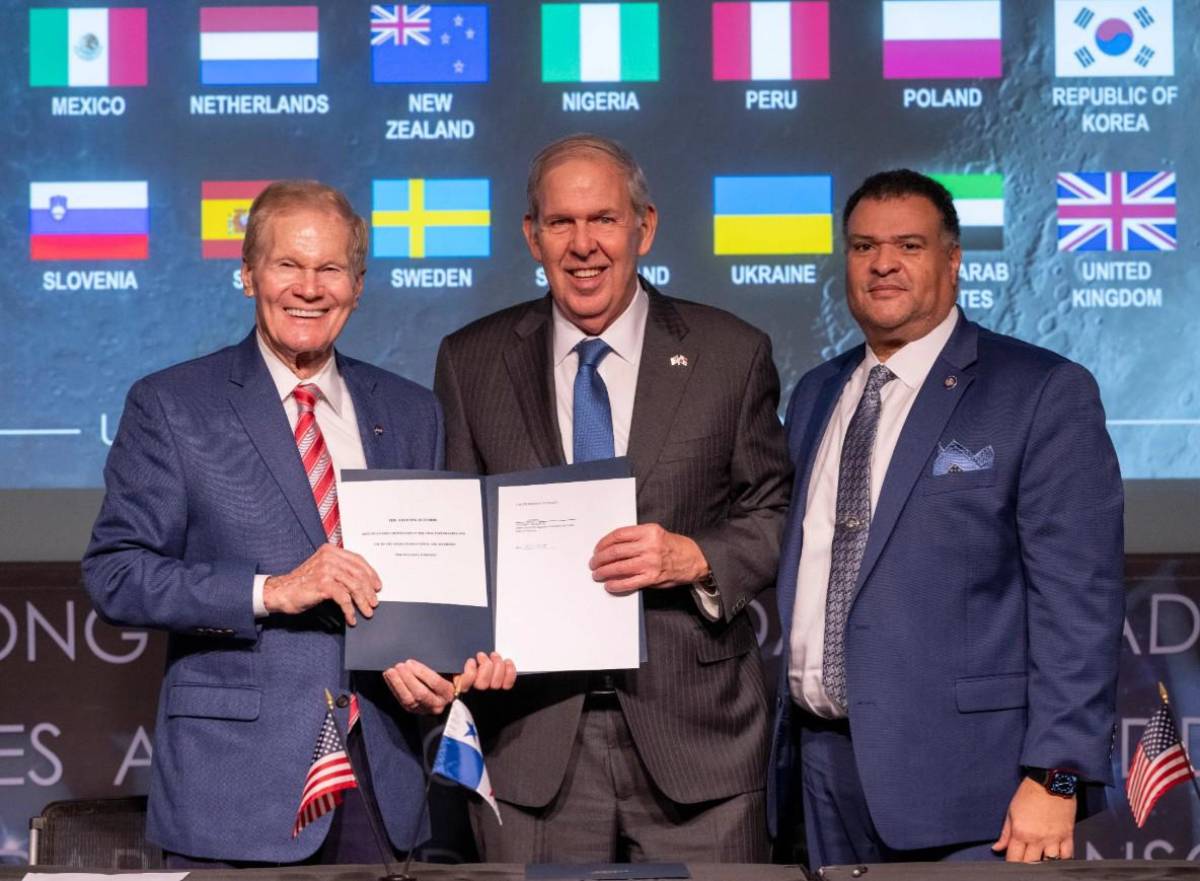 Panamá firma Acuerdos de Artemis con la NASA para exploración pacífica del espacio