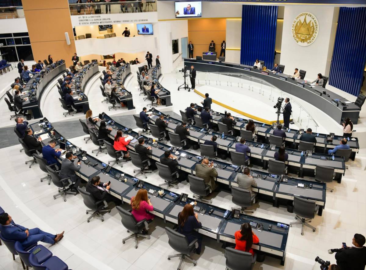 El partido de Bukele recorre el 'mismo camino que Venezuela', dice HRW