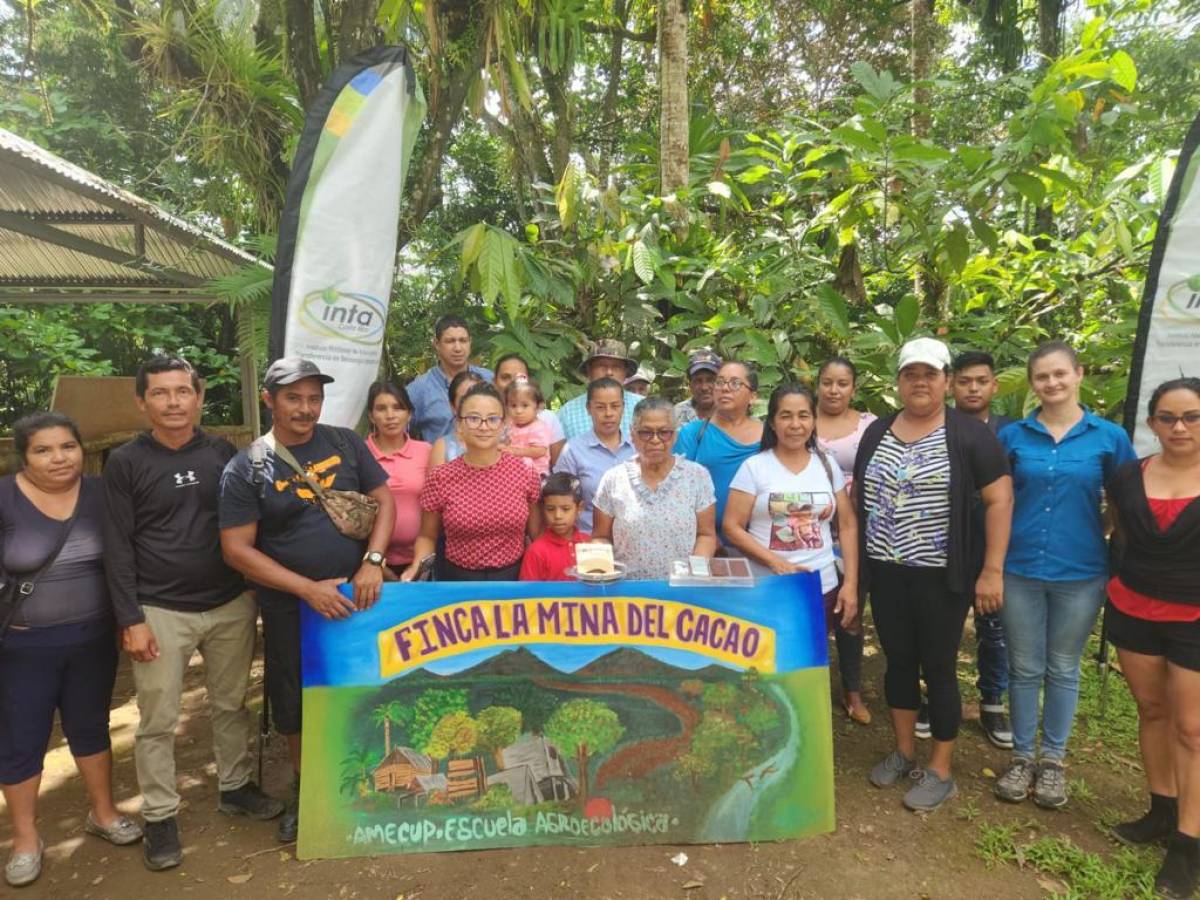 Capacitan a más de 300 mujeres para la producción de cacao en tres países de Latinoamérica