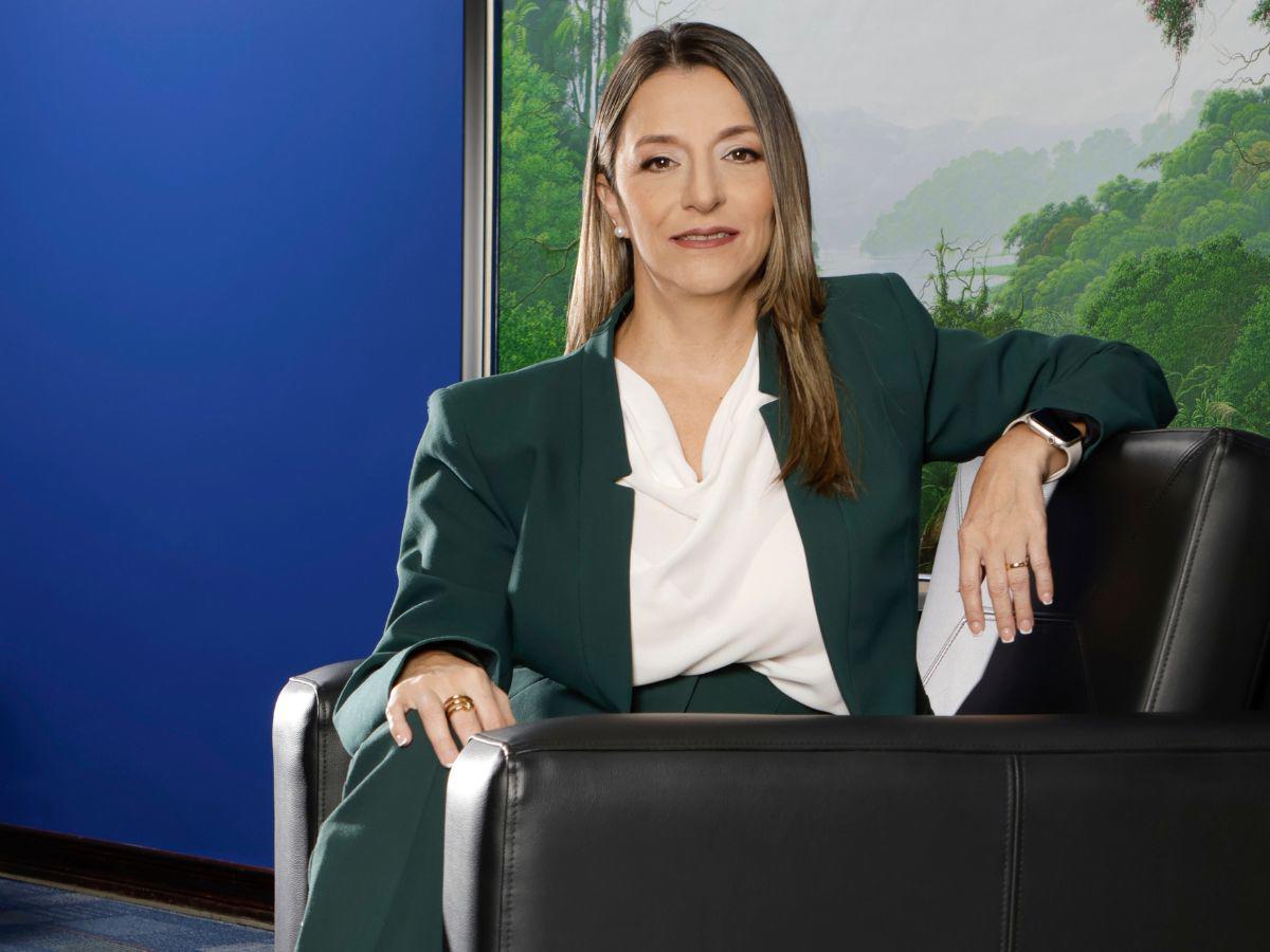 Rosaysella Ulloa Villalobos, Gerente General del BN: Liderazgo femenino e innovación en la banca