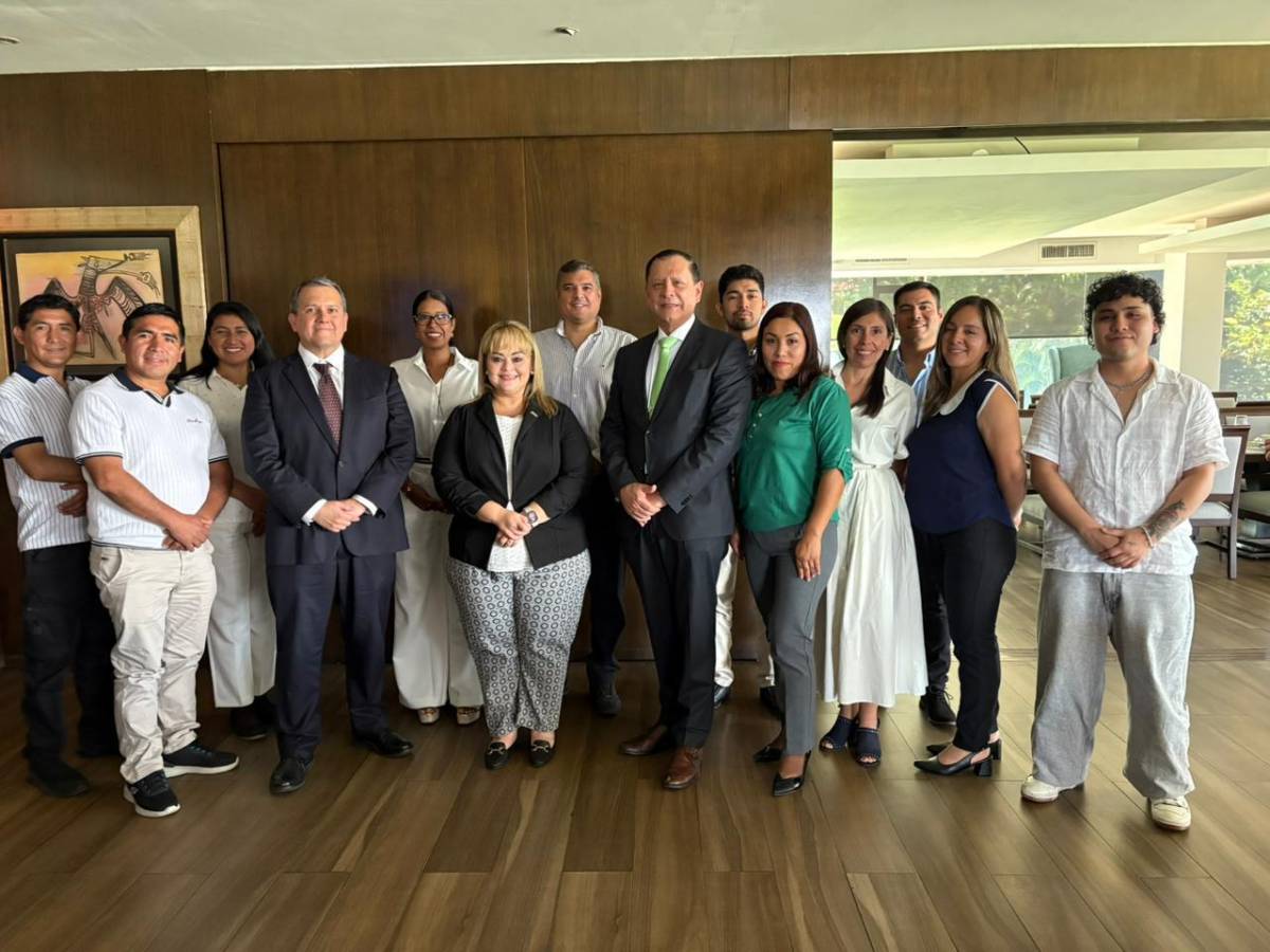 Impulsan negocios entre El Salvador y Perú con misión comercial